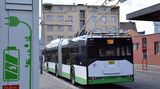 Návrat trolejbusů se Praze osvědčil, chce přidávat další kloubové