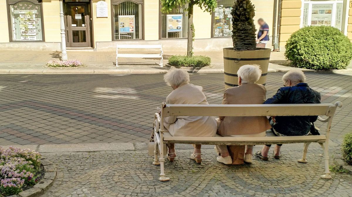 Seniory ohrožují šmejdi v sociální péči