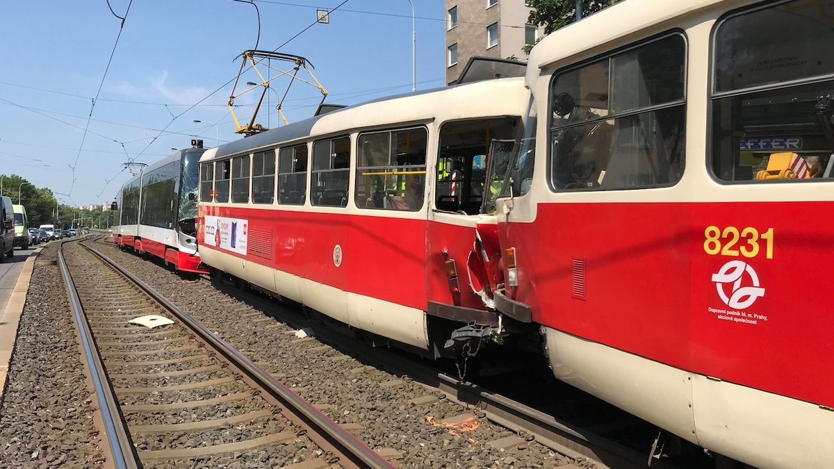 Při nehodě tramvají se nikdo nezranil.