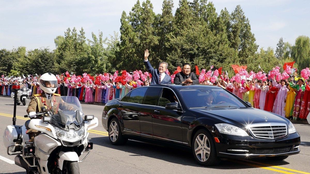 Auto, kterým vezl loni severokorejský vůdce Kim Čong-un jihokorejského prezidenta Mun Če-ina 