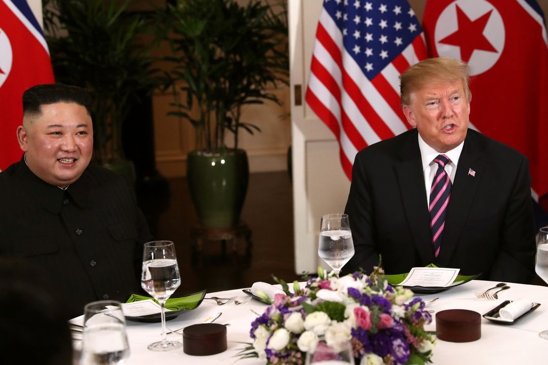 Pracovní večeře amerického prezidenta Donalda Trumpa a severokorejského vůdce Kim Čong-una v Hanoji. 
