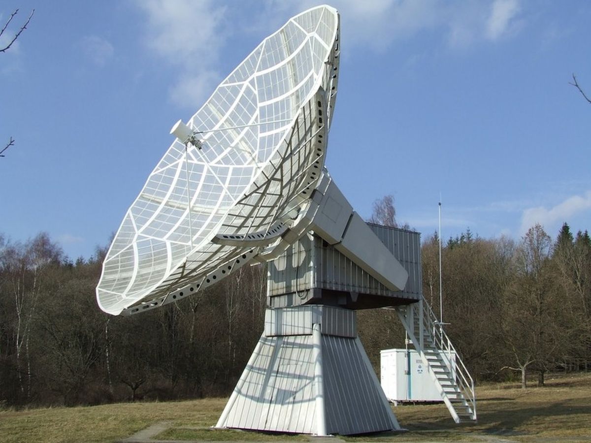 Radioteleskop na ondřejovské radarové louce