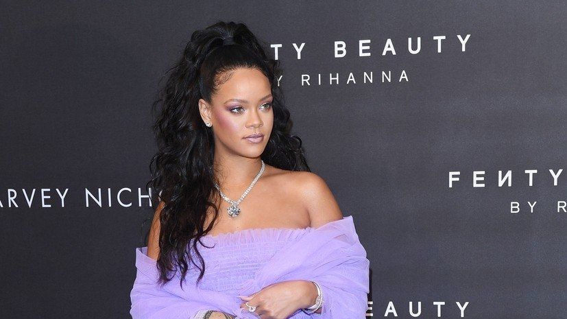 Rihanna propaguje vlastní značku Fenty Beauty
