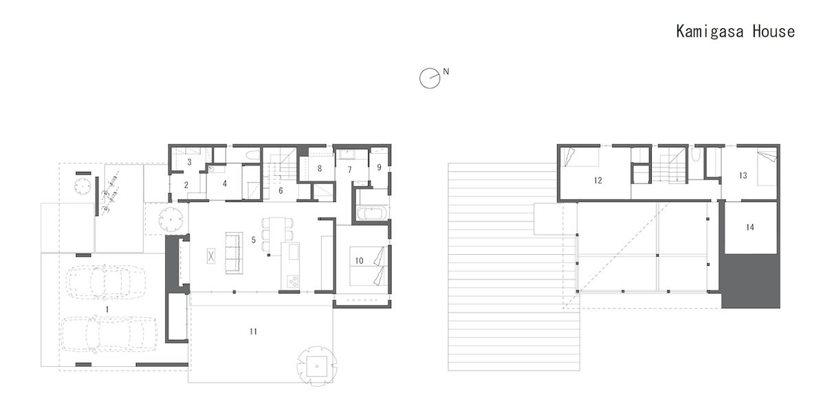 Půdorys bytu: 1 garáž, 2 vstup, 3 botárna, 4 chodba, 5 obývací pokoj+jídelna+kuchyň, 6 schodiště, 7 umývárna, 8 šatna, 9 převlékárna, 10 ložnice, 11 terasa, 12+13 dětský pokoj, 14 loftová komora