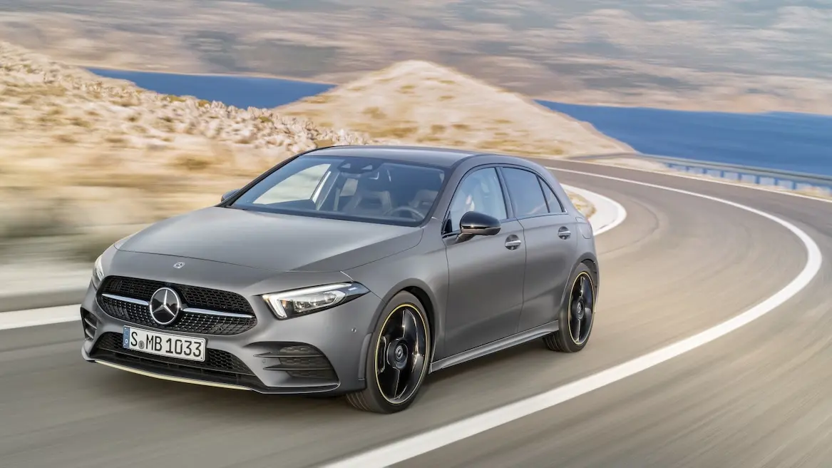 Novy Mercedes Tridy A Oficialne Predstaven Bude Mit Ctyrvalec S Vypinanim Valcu Novinky Cz