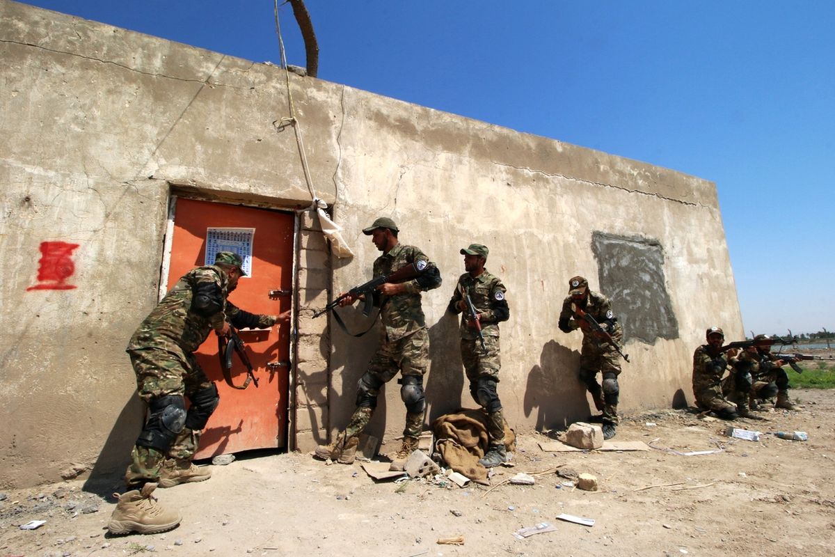 Do operací proti zbytkům IS jsou nasazeni i irácké šíitské milice 