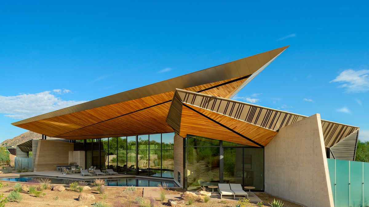 Pro dům je charakteristická střecha připomínající rozlámané kusy země při tektonické činnosti.