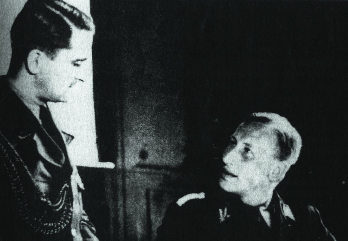 První náčelník sicherheitsdienstu Reinhard Heydrich (vpravo) se svým oblíbencem Alfredem Naujocksem, na něhož se mohl vždy spolehnout.