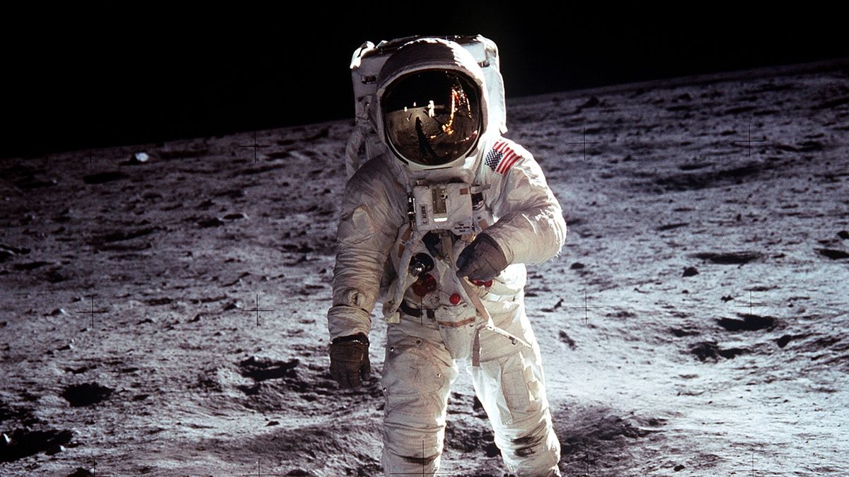 Astronaut Buzz Aldrin na Měsíci 