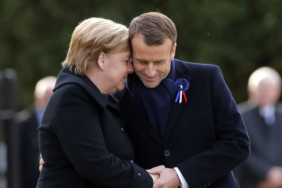 Německá kancléřka Angela Merkelová a francouzský prezident Emmanuel Macron v Compiegne