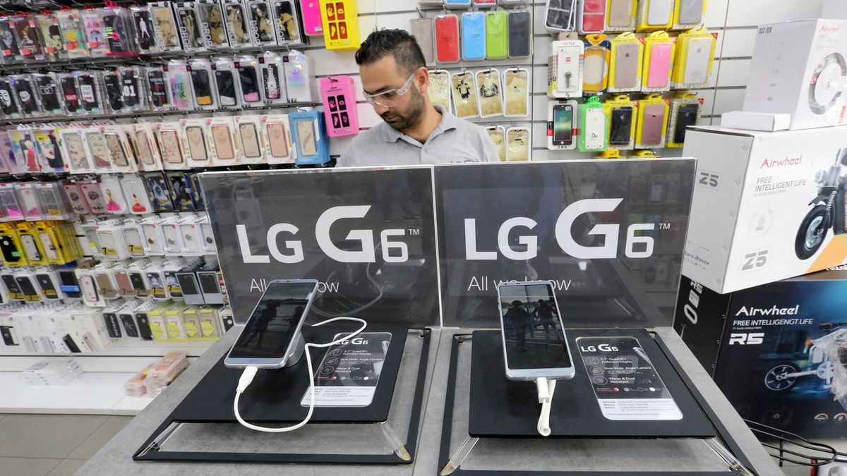 LG je známá hlavně výrobou mobilních telefonů, televizí a další elektroniky.