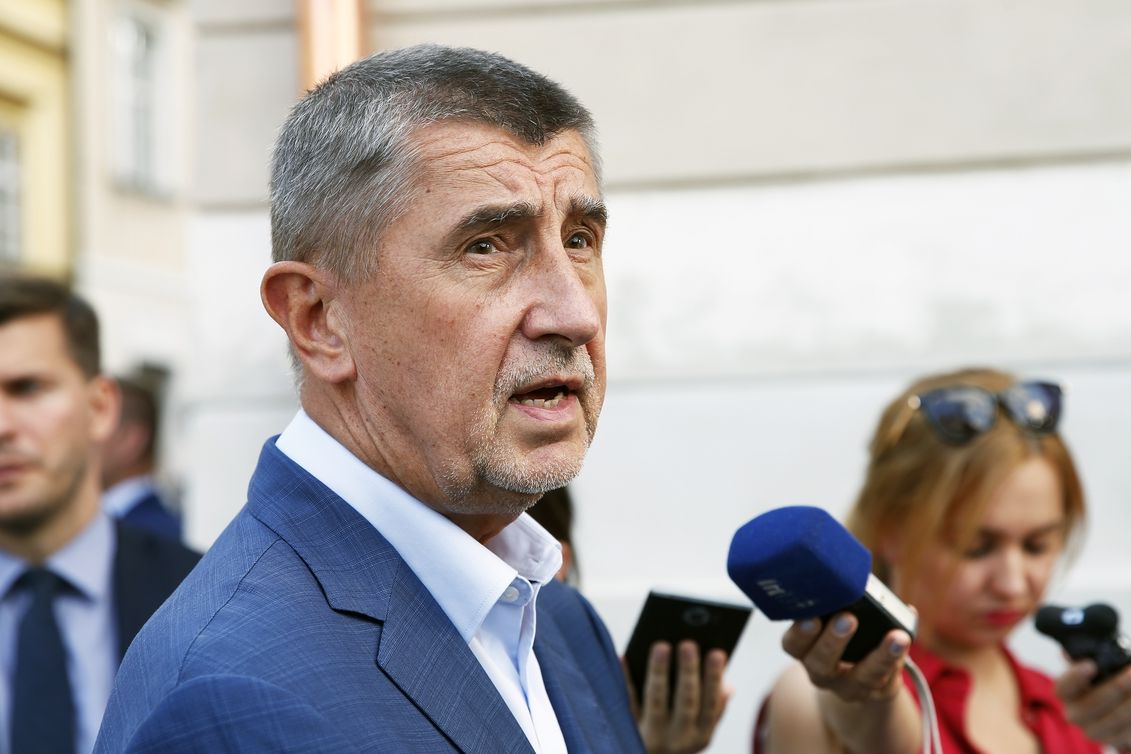 Premiér Andrej Babiš po jednání s kandidátkou na ministryni práce a sociálních věcí Janou Maláčovou.