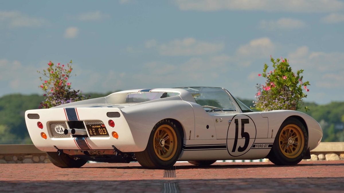 Ford GT40 Roadster Prototype