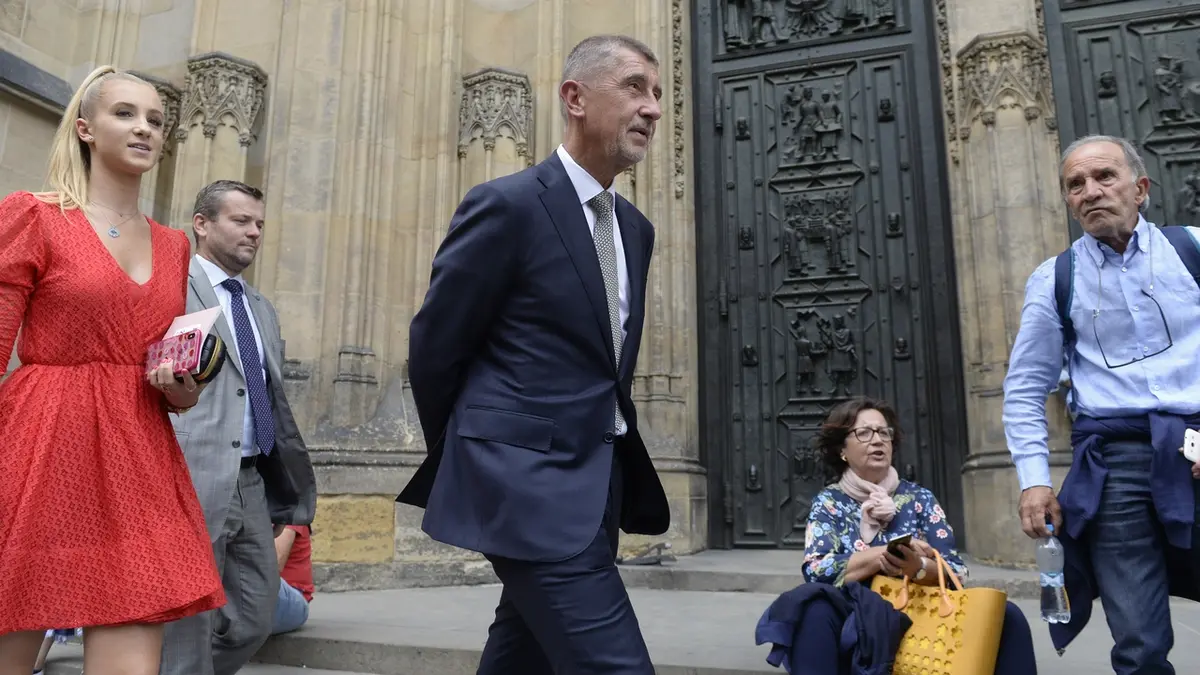Schuzka Babise Se Zemanem Opet Bez Vysledku Prezident Dal Odmita Odvolat Stanka Novinky Cz
