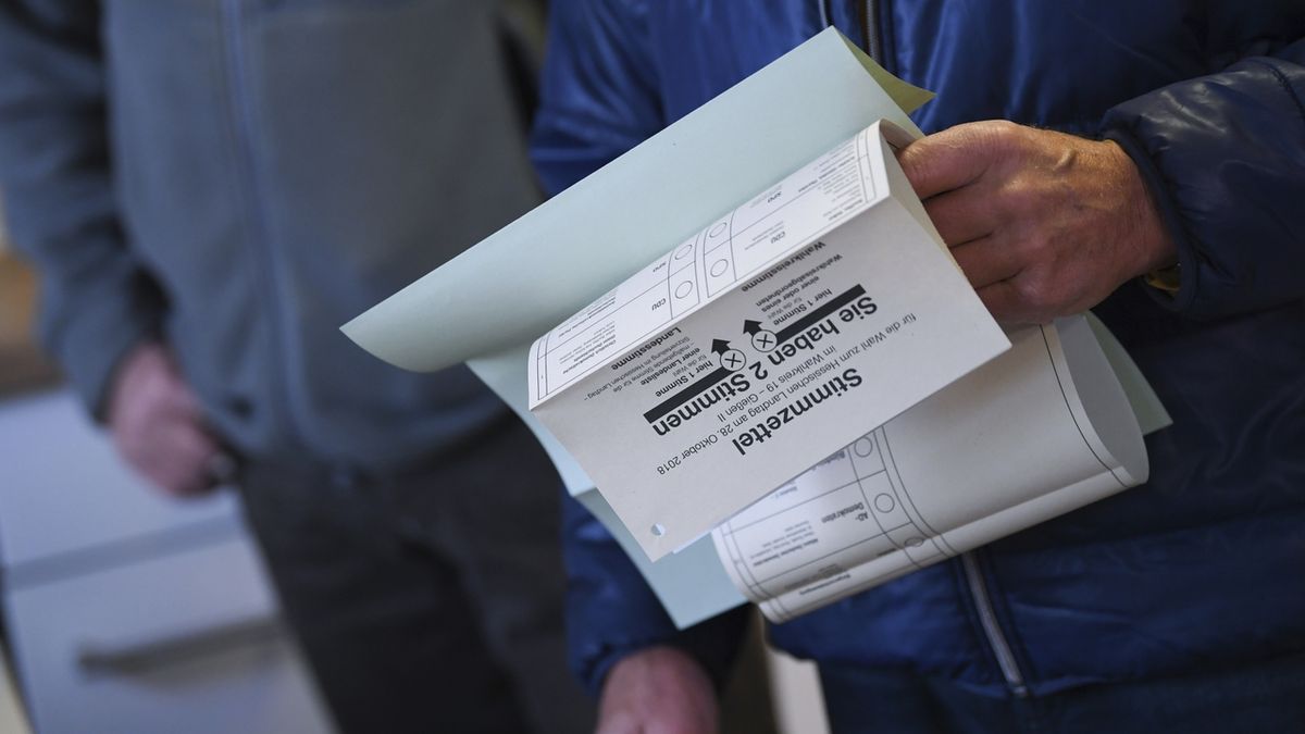 V minimálně 12 volebních okrscích Hesenska se musejí přepočítat volební hlasy