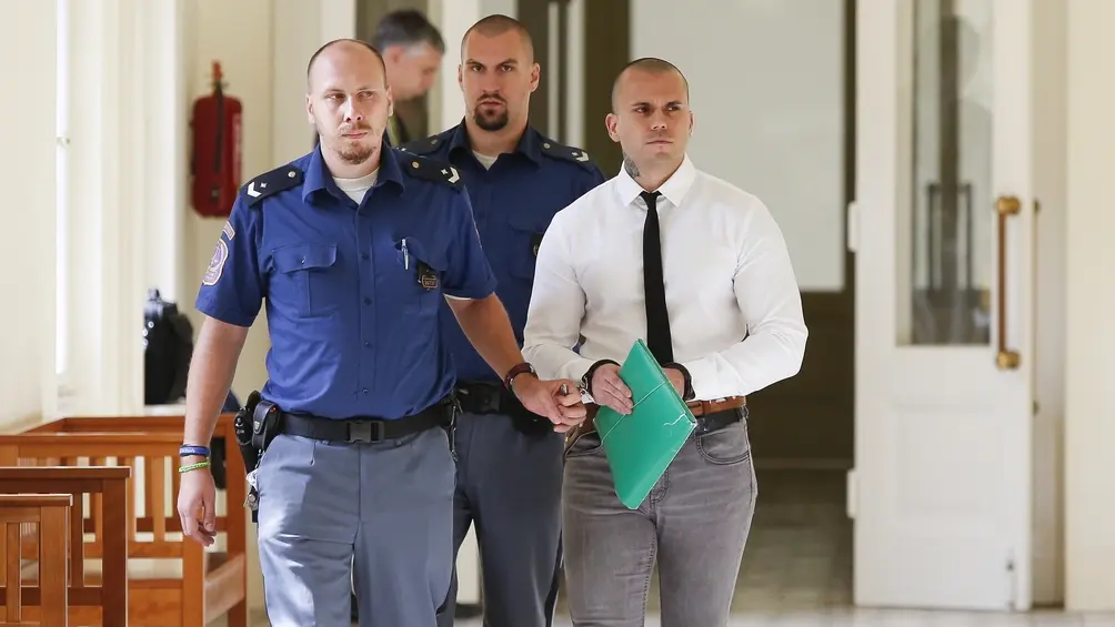 Za Brutalni Napadeni Potvrdil Soud Rapperovi 6 Let Za Mrizemi Novinky Cz