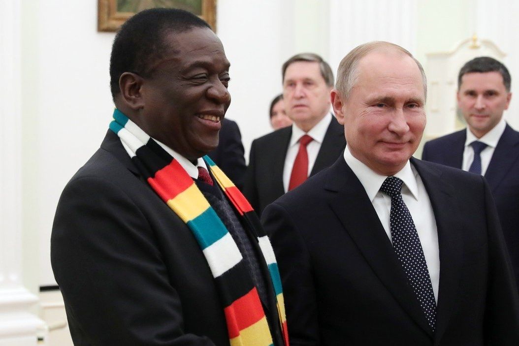 Ruský prezident Vladimir Putin a prezident Zimbabwe Emmerson Mnangagwa