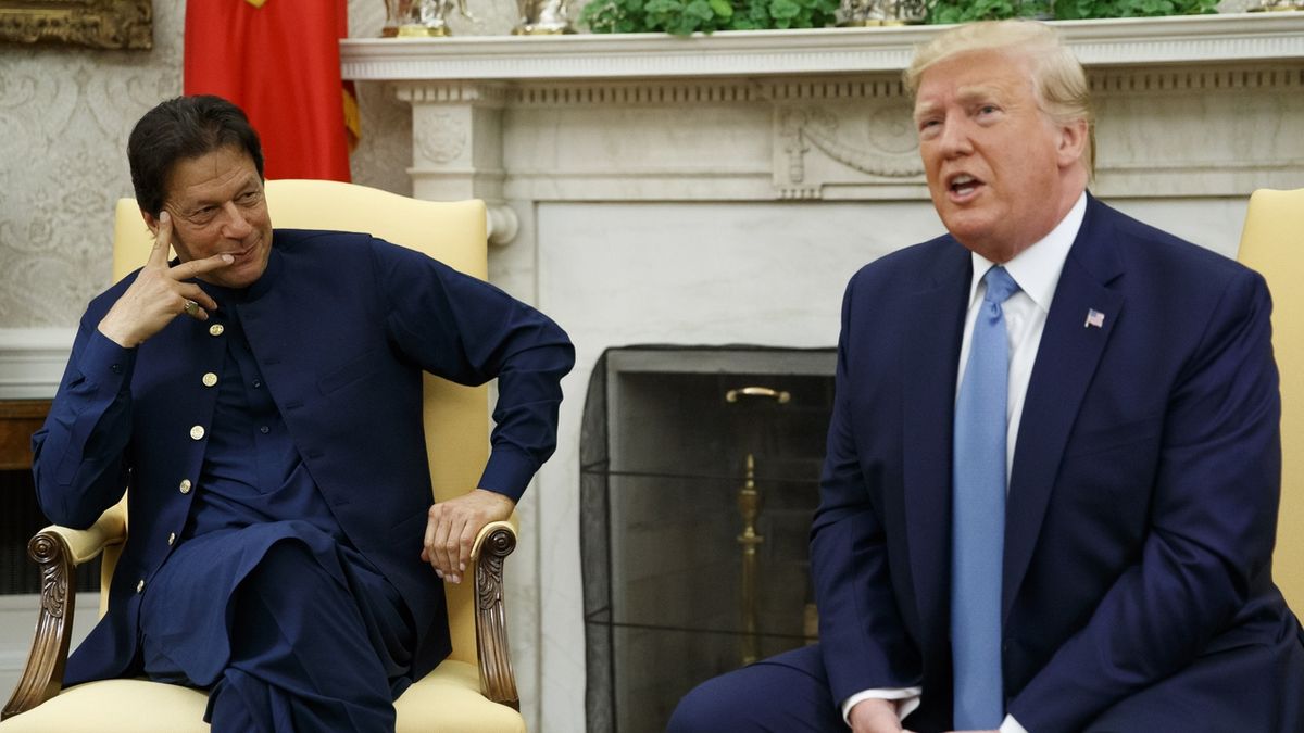 Donald Trump při setkání s pákistánským premiérem Imranem Chánem