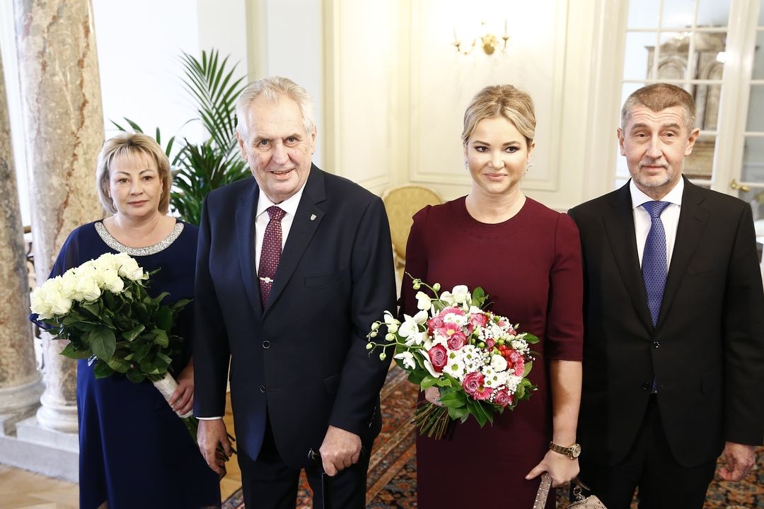 Prezidentský pár přijal 2. ledna na novoroční oběd premiéra Adreje Babiše s manželkou Monikou