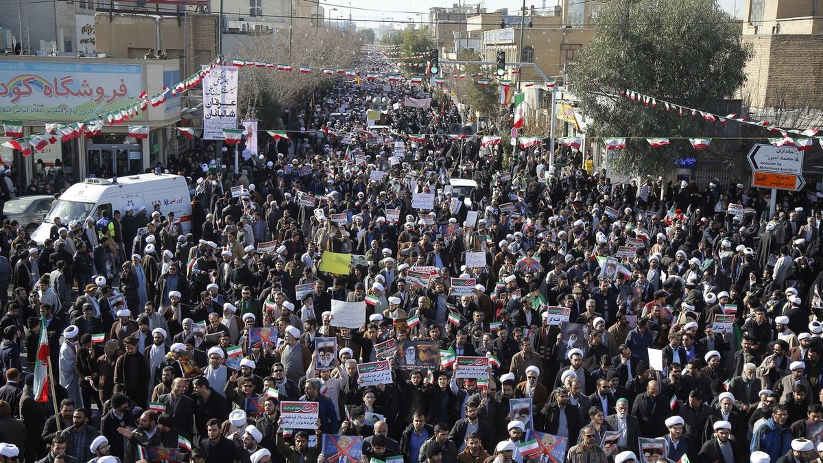 Provládní demonstarce v Íránu