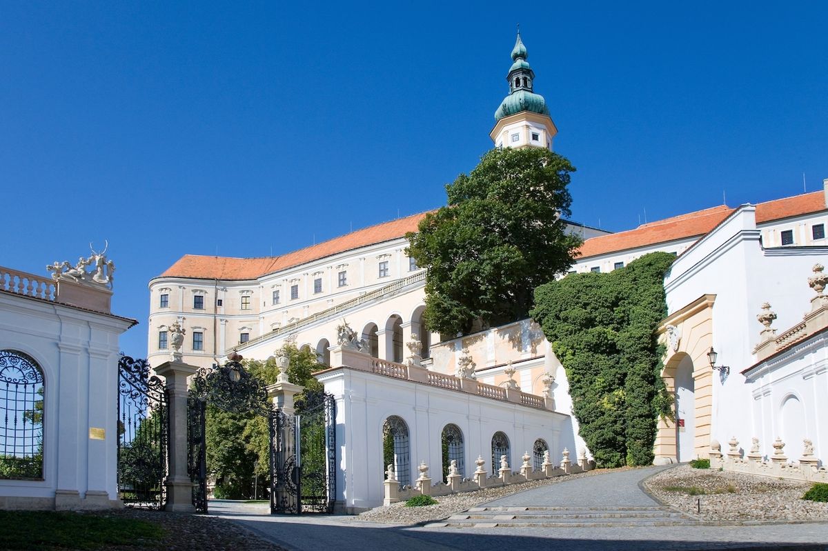 Barokní zámek Mikulov