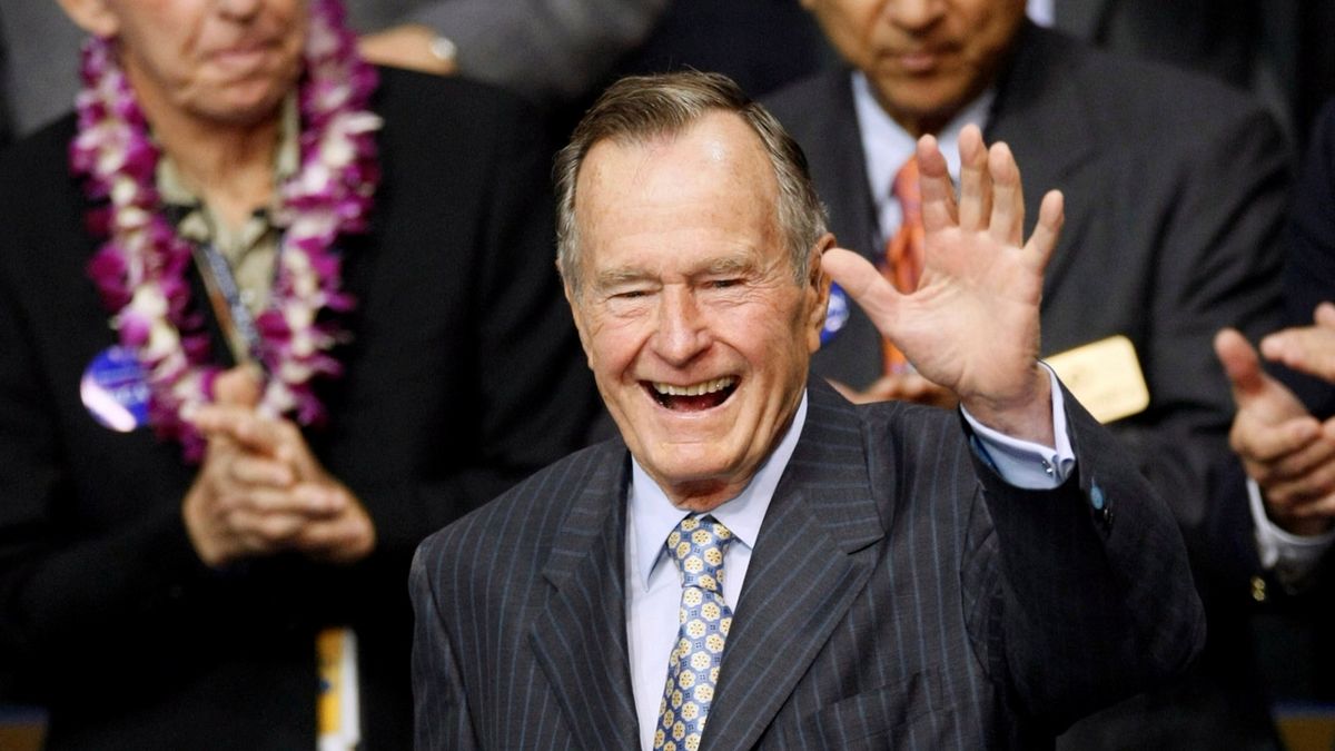 George Bush starší v roce 2008.