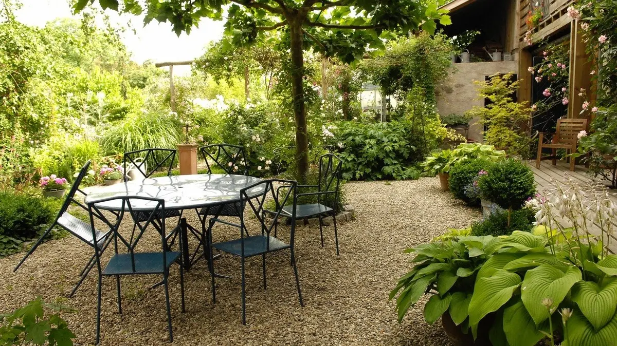 privitejte jaro novym zahradnim nabytkem rady jak vybrat ten pravy novinky cz