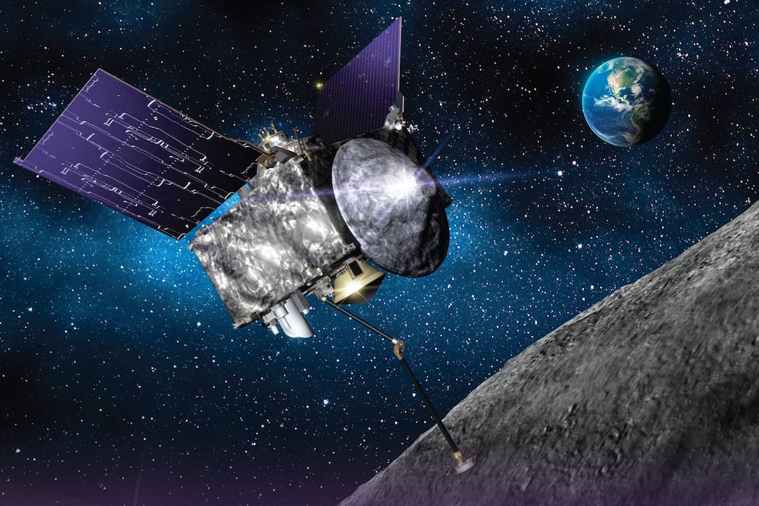Ilustrace sondy OSIRIS-REX u asteroidu Bennu