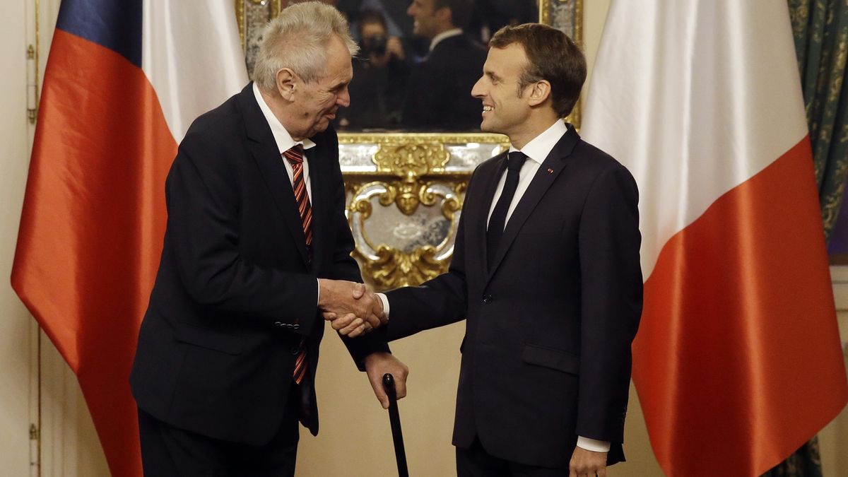 Prezident Miloš Zeman a francouzský prezident Emamnuel Macron.