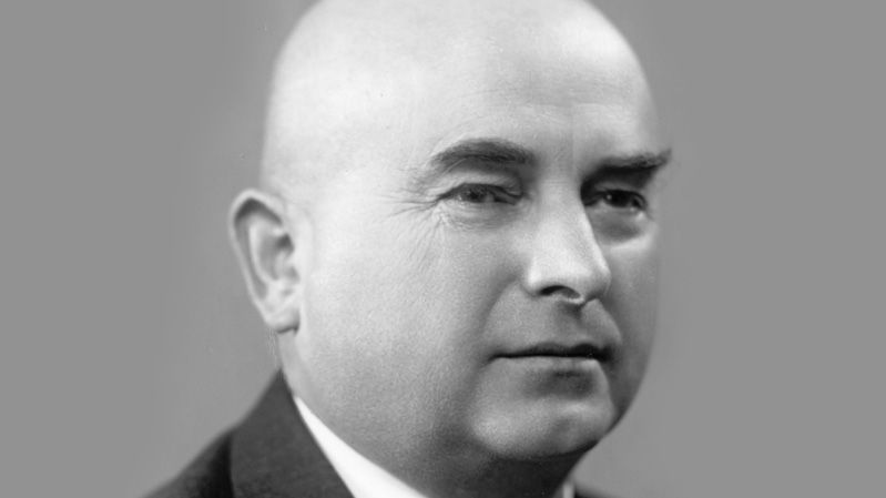 František Janeček (1878 - 1941 ) , technik, průmyslník a vynálezce, m.j. zakladatel továrny na výrobu motocyklů zn. Jawa.