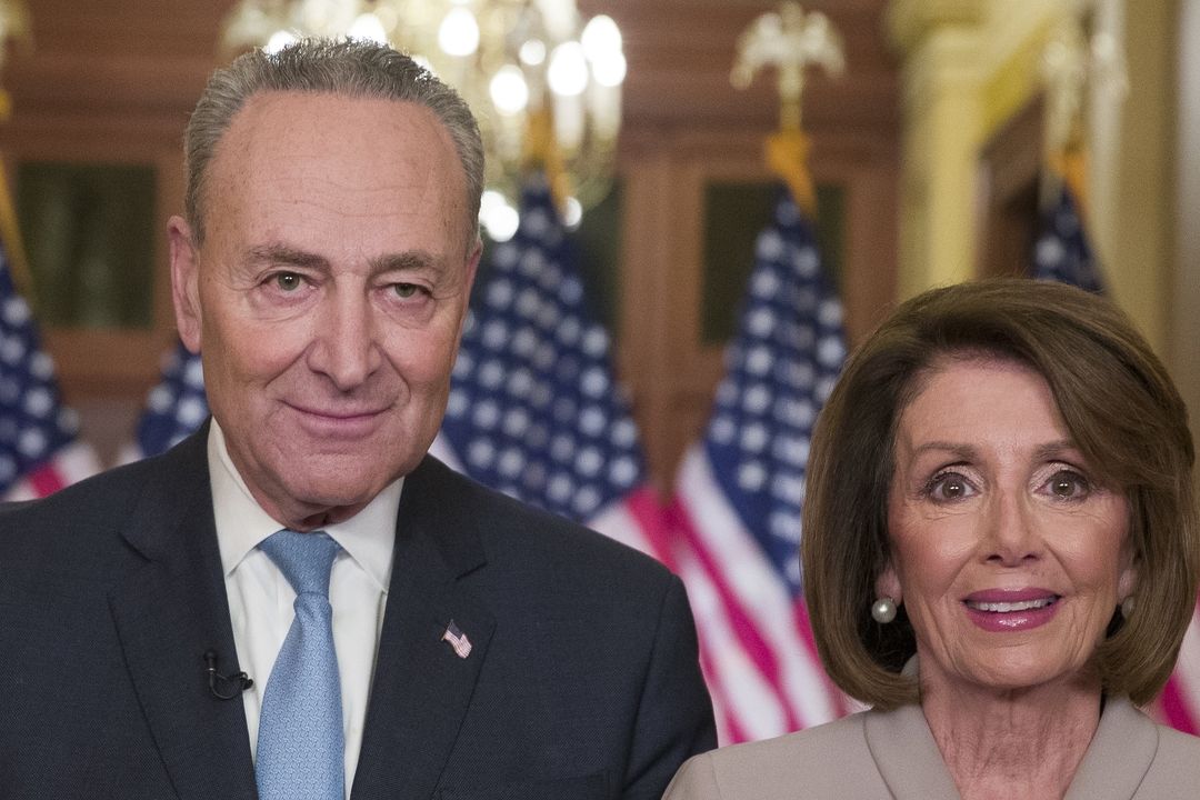 Demokraté Chuck Schumer a Nancy Pelosiová 