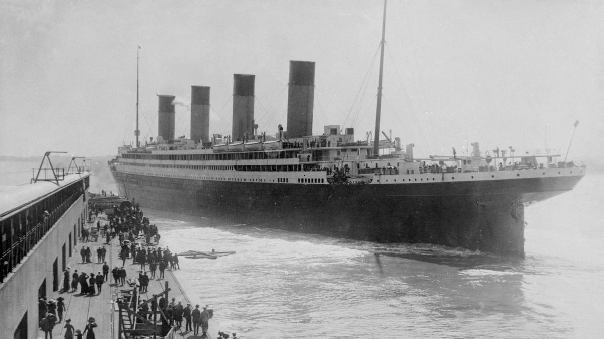 Titanic opouští britský Southampton - 10. duben 1912.