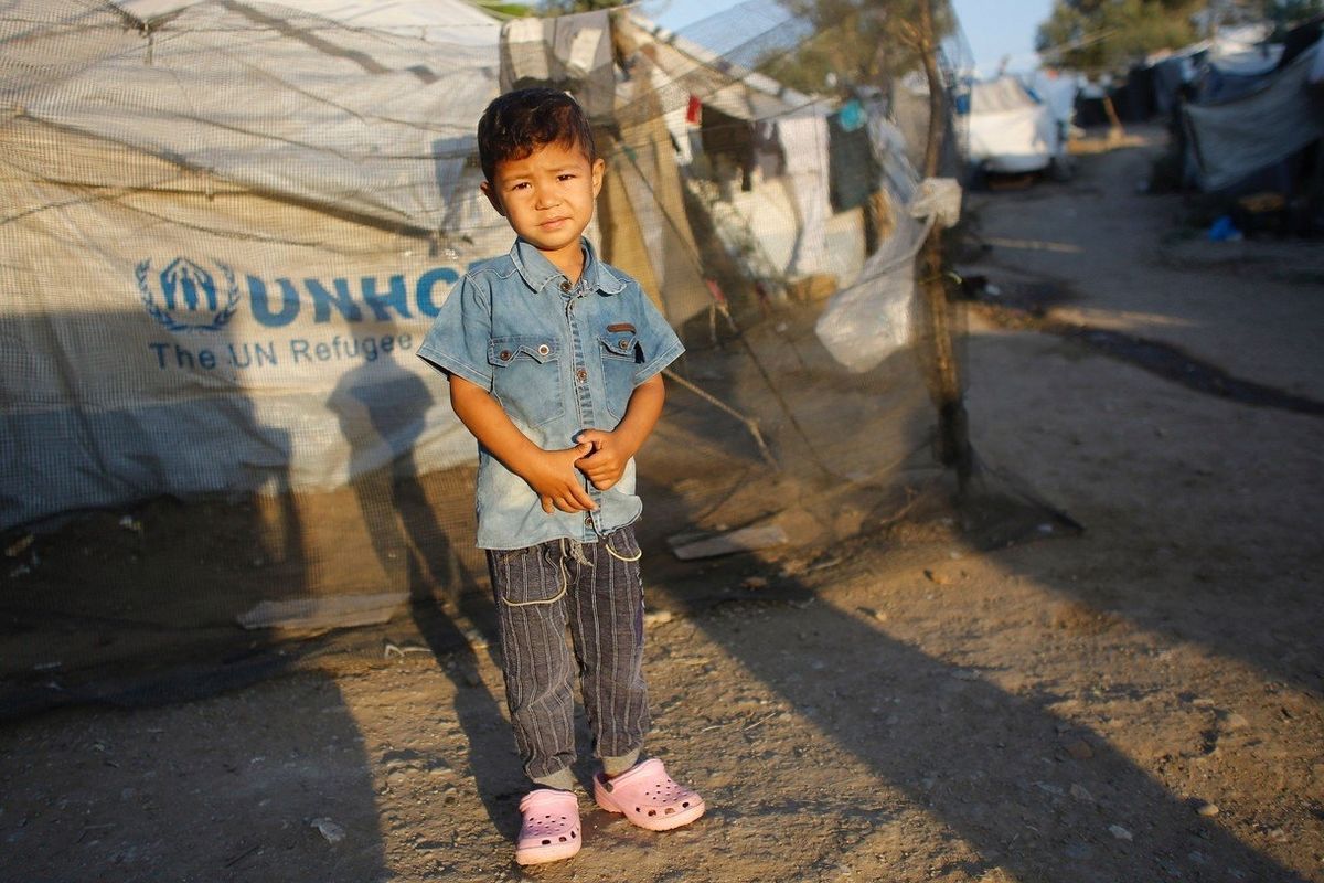 Jedno z dětí v táboře Moria na řeckém ostrově Lesbos