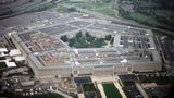 Miliardovou zakázku od Pentagonu neměl dostat Microsoft, protestuje Amazon