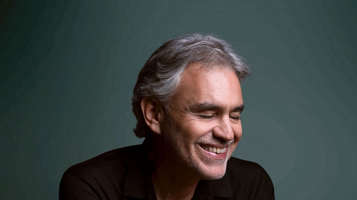 Andrea Bocelli vystoupí z milánského dómu přes internet
