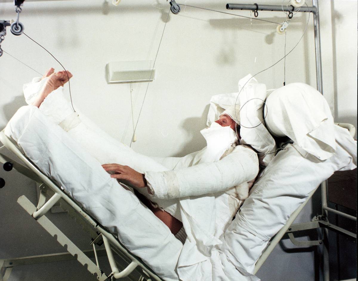 Jako roztržitý zmatkař v komedii Hořčice mi stoupá do nosu z roku 1974