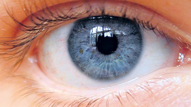 Ve čtyřiceti by si měl každý nechat udělat preventivní vyšetření očí. 