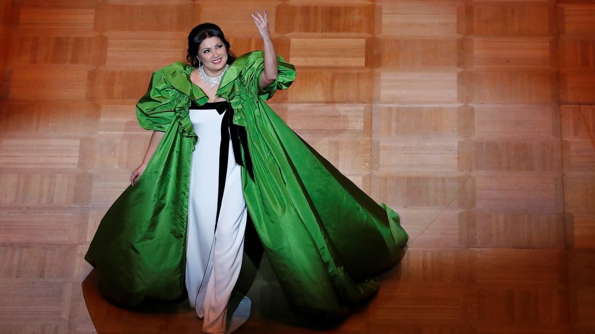 Metropolitní opera musí ruské pěvkyni Nětrebkové vyplatit 4,5 milionu