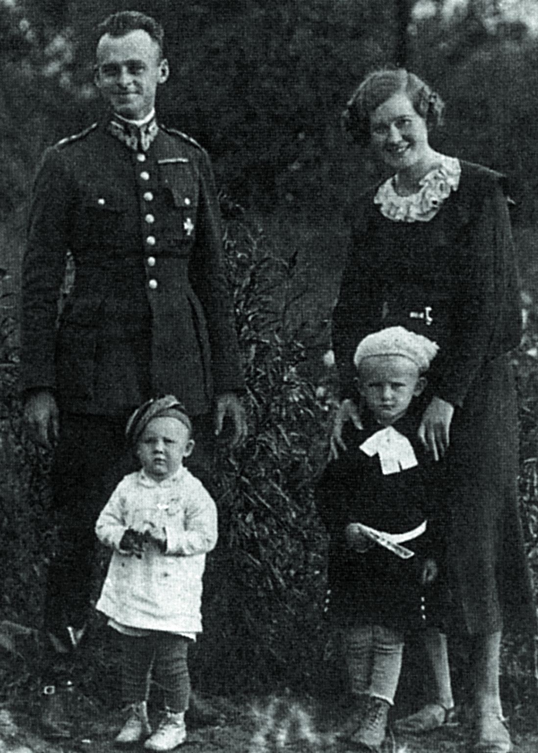 S manželkou Mariou, synem Andrzejem a jeho mladší sestrou Zofií