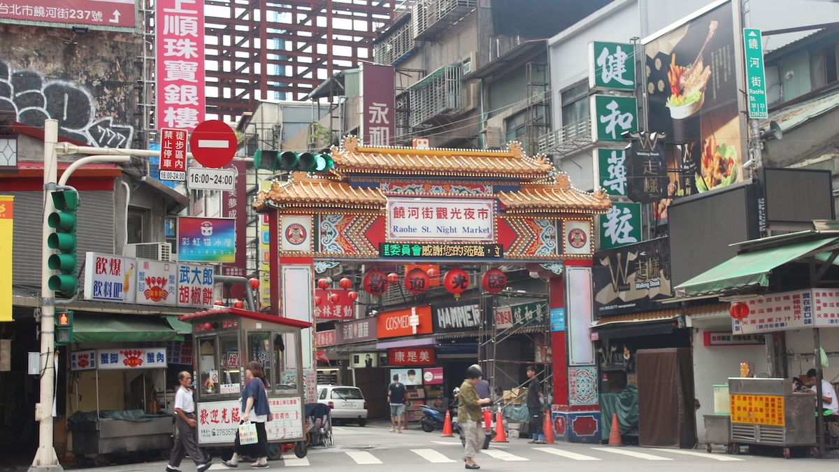 Noční trhy k Tchaj-peji neodmyslitelně patří. Nejstarší je na ulici Raohe. 