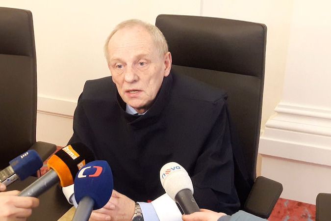 Ústavní soudce Jan Filip odůvodňuje verdikt v kauze Nečesaný