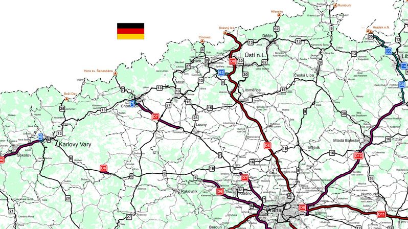 Dálnice D8 vede z Prahy do Německa směrem na Drážďany.