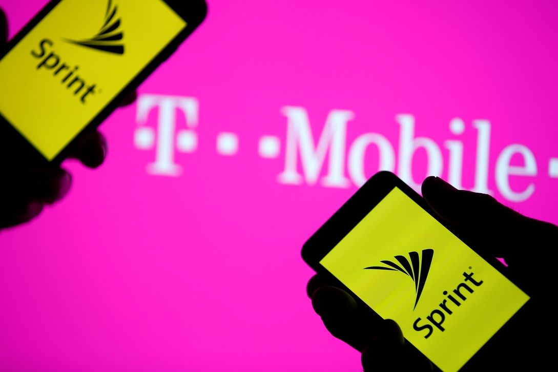 Americká telekomunikační společnost T-Mobile US se dohodla na převzetí konkurenční firmy Sprint