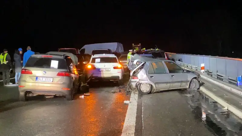 Hromadna Nehoda Aut Zablokovala D10 Novinky Cz