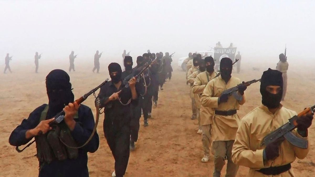 Bojovníci organizace Islámský stát. Ilustrační foto