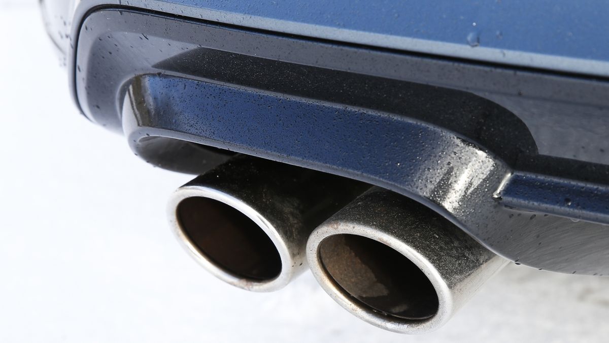 Téměř čtvrtina vytipovaných aut měla při namátkové kontrole problém s emisemi