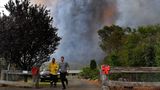 V Austrálii vyhlásili výjimečný stav kvůli požárům, lidé v Sydney nosí roušky