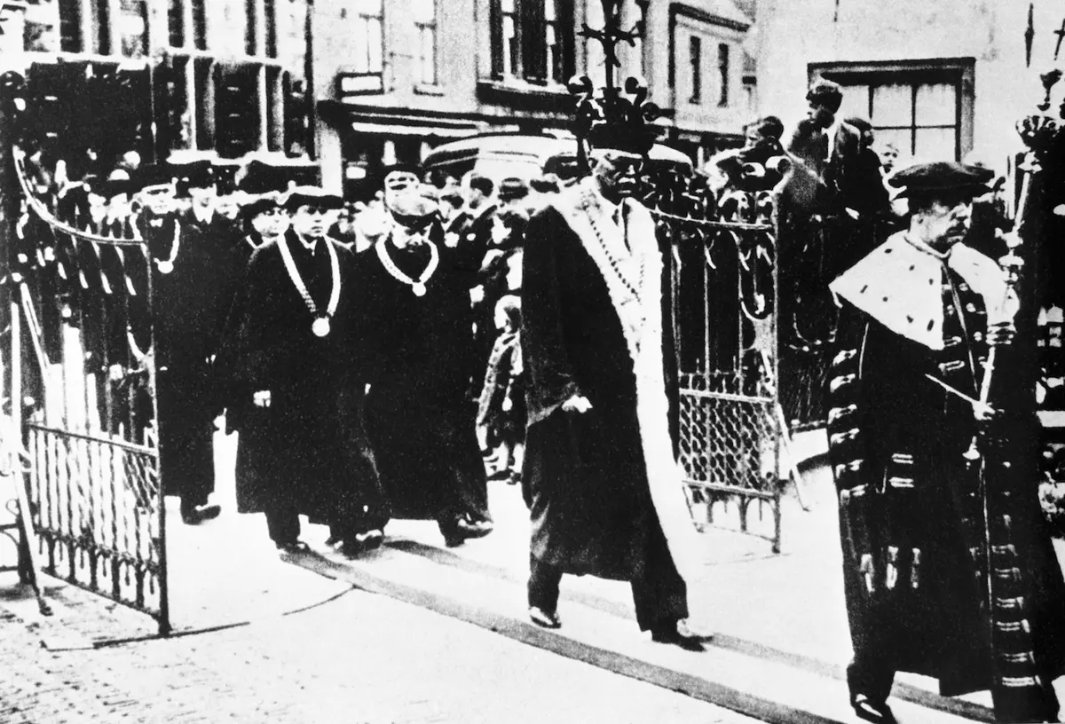 17 Listopadu 1939 Smrt Opletala Vedla K Uzavreni Vysokych Skol