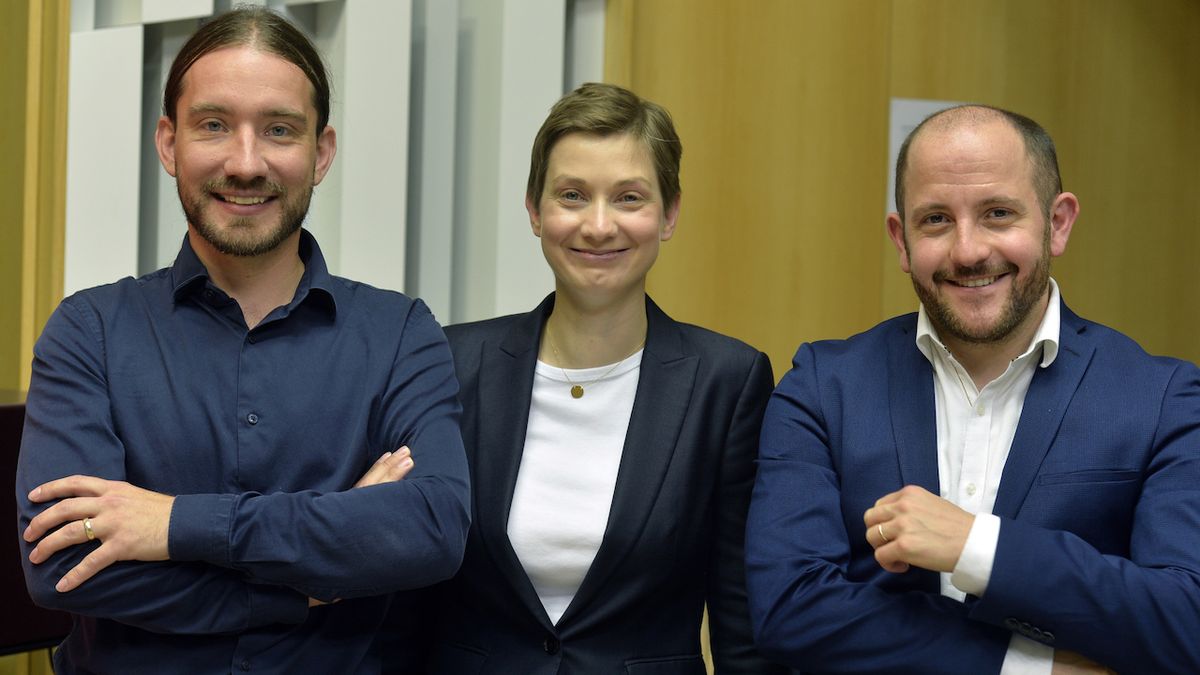 Spoluautoři výzkumu Rozděleni svobodou: zleva Martin Buchtík, Paulína Tabery a Daniel Prokop