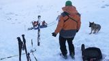 Lavina v Nízkých Tatrách strhla dva lyžaře, jeden z nich zemřel